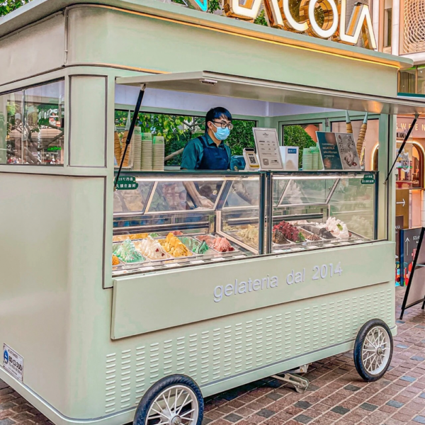 Multi Functional Dining Truck Electric Four Wheeled Cart Stall Fried Skewers Pancake Mobile Breakfast Trailer Food Truck